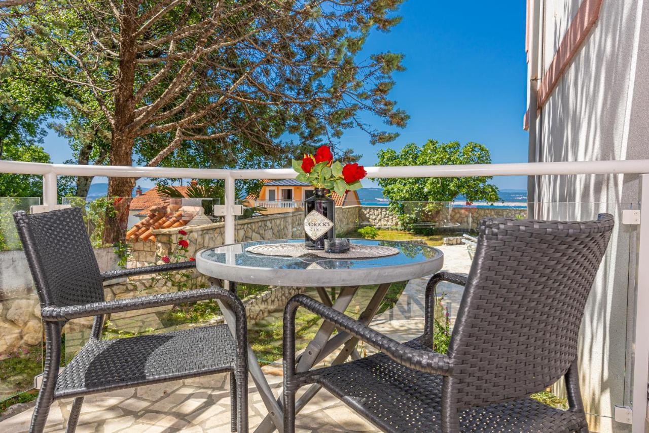 Bella Adria Apartmani Dramalj Exterior foto